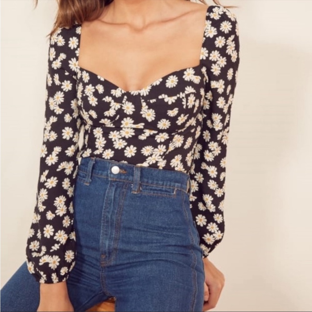 Reformation Reign Top Daisy Chain - Picture 2 of 13